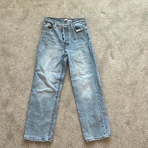 Levis ribcage straight ankle jeans